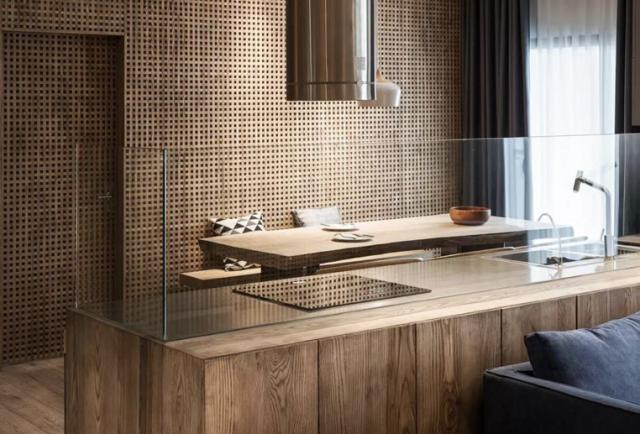 历时52天他把老宅改造成5层别墅,最牛木匠打造木头房子