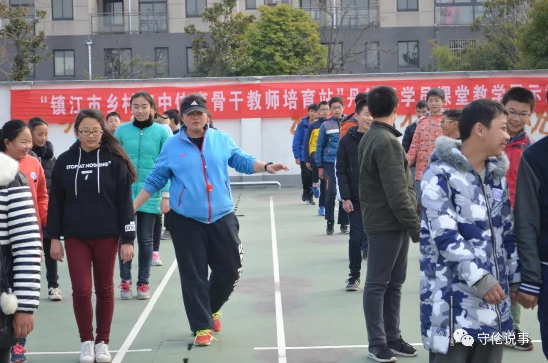 谁说体育老师不能当班主任,体育老师如何做好一名高中班主任