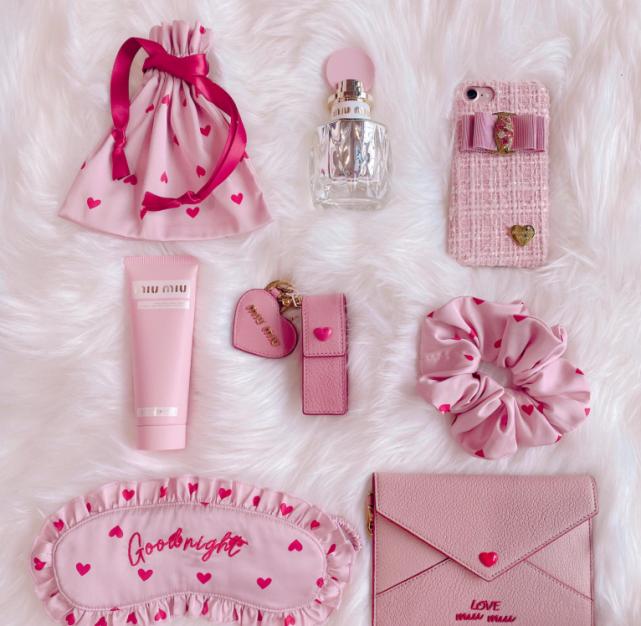 如何挑选真正的真丝睡衣,必买的几款睡衣