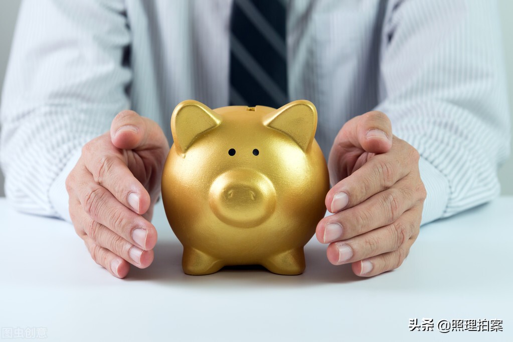 “套路*款贷**”迎来末日！央行出手：利息计算必须明示*款贷**年化利率