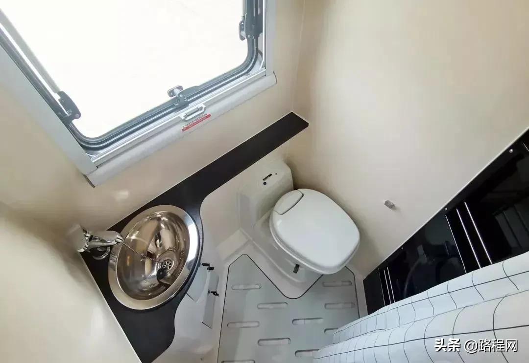 装甲防弹豪华房车,黑金刚霍夫勒房车b型最新款