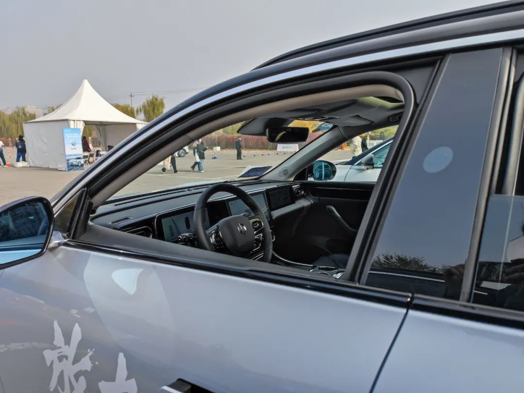 零跑c11纯电版深度试驾,零跑c11汽车试驾视频