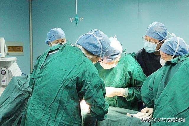 椤轰骇鍚庡尰鐢熸墜浼稿瓙瀹竻鎭堕湶,椤轰骇鍖荤敓涓轰粈涔堟妸鎵嬫寚浼歌倸瀛愰噷