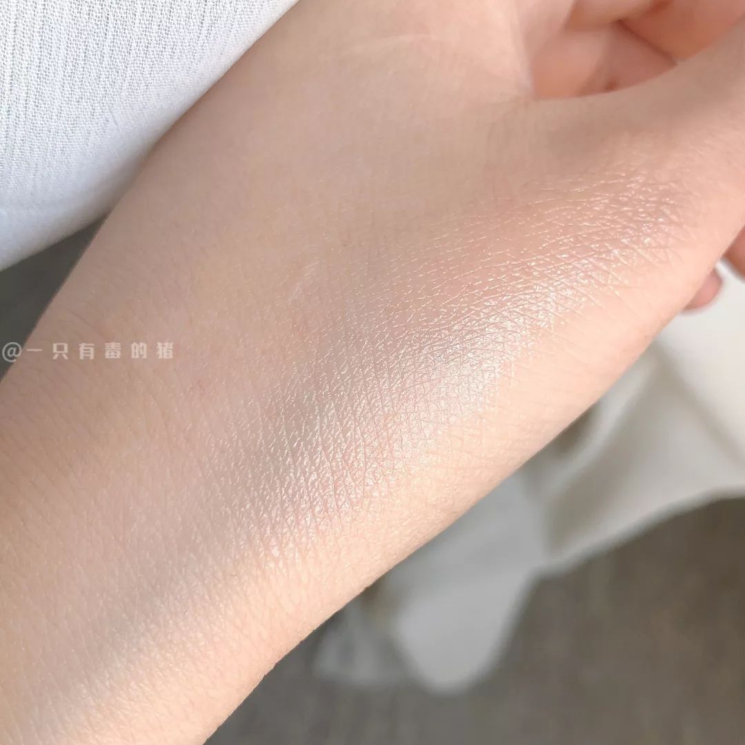 空管的润唇膏,空管的唇膏