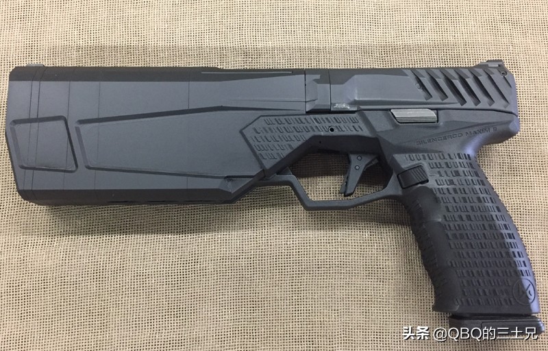 机关枪发明过程,发明机关枪的第一人