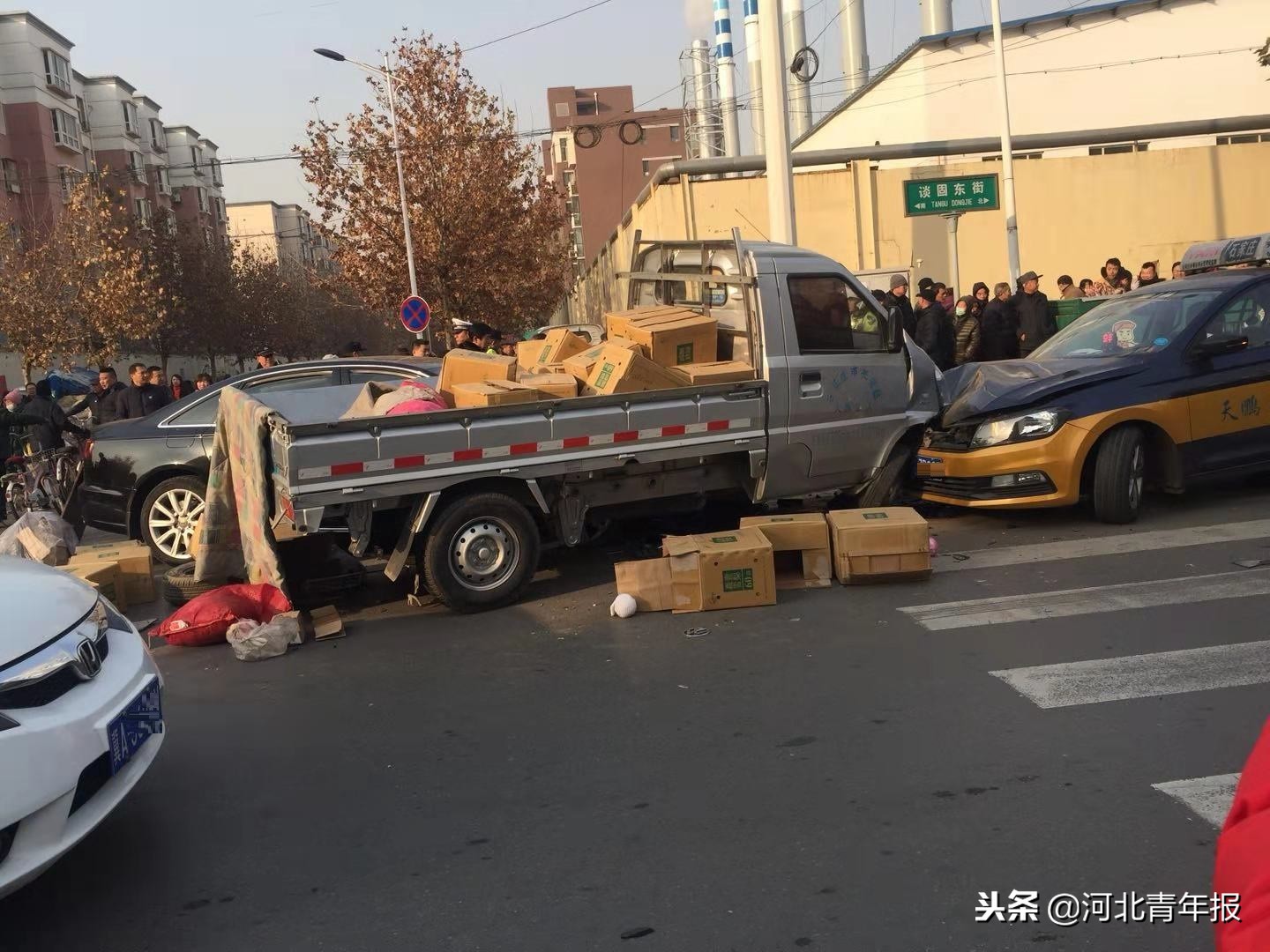 石家庄2死5伤撞人案,石家庄2死2伤案件原视频