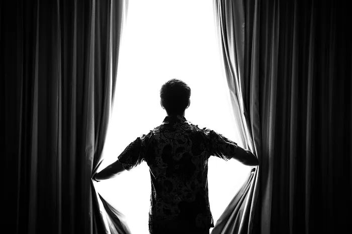 比起酒精、84消毒液，紫外线消毒器才是王牌