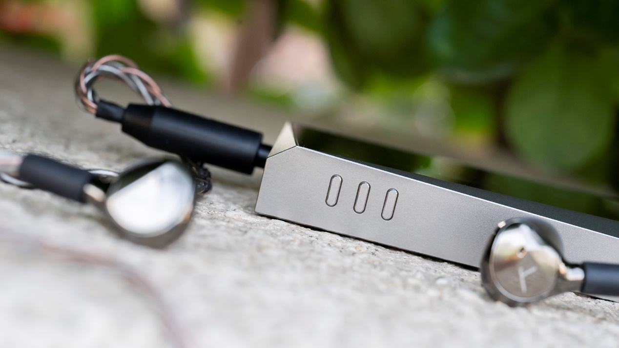 外观设计虐哭苹果手机的*放播**器使用起来什么感受？SR25使用分享