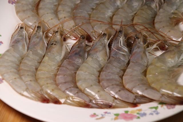 清水虾怎么煮要不要放调料,虾煮几分钟会更嫩更好吃