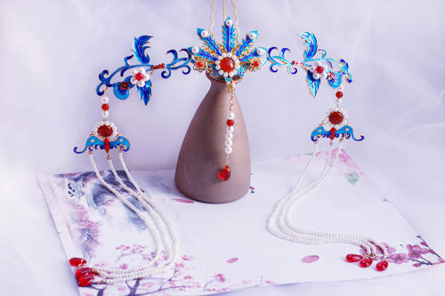 古代女子服装发饰,汉服发饰成人女日常