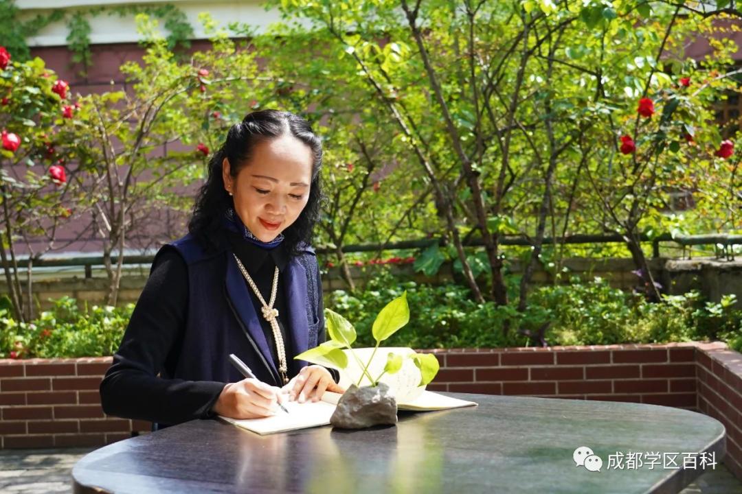 五朵金花小学成都,成都五朵金花小学解读