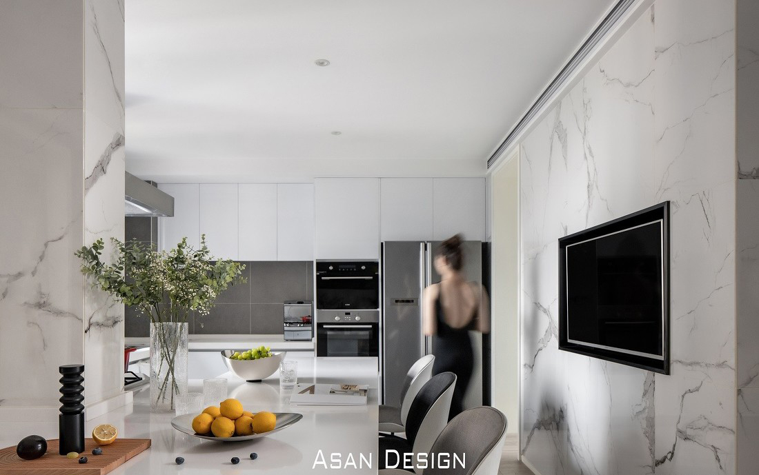 240㎡的家，不将就，不豪华，全屋极简风反而装出大宅范！太美了