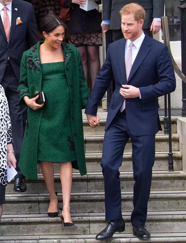 孕期怎么打扮即舒适又好看,孕期怎样穿得美美的