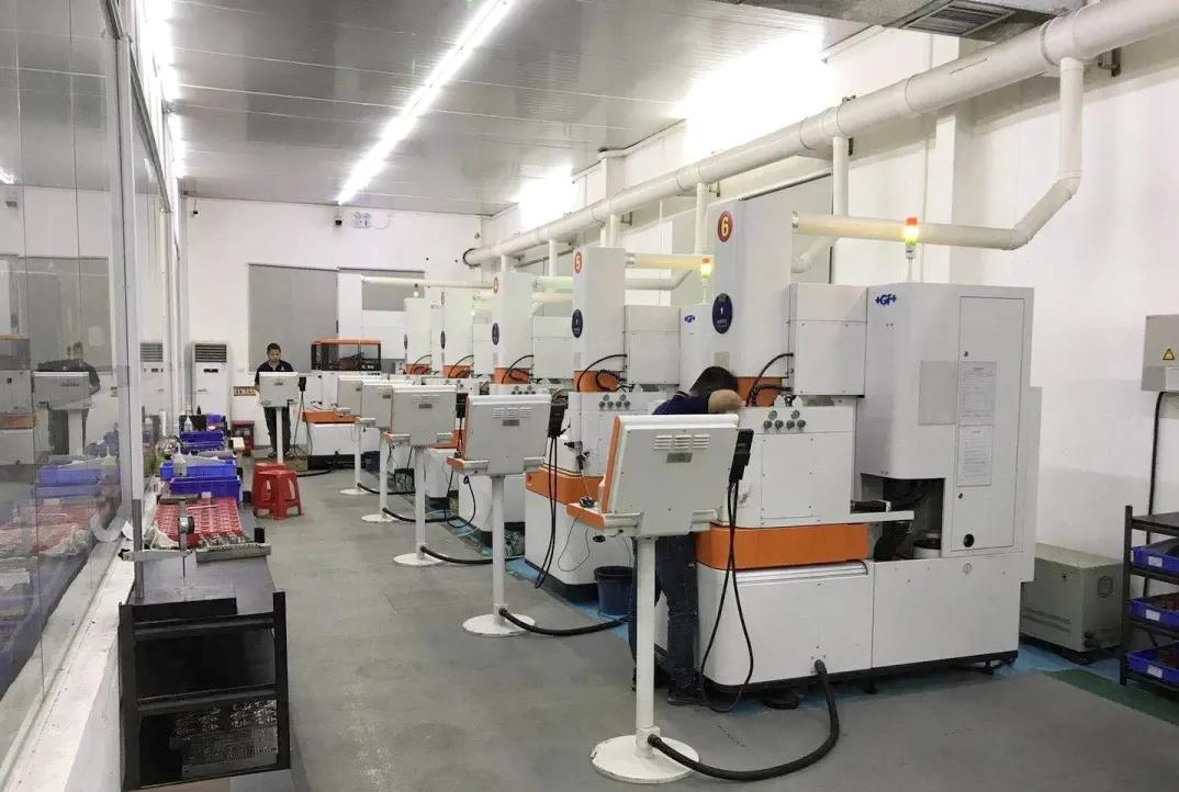 这个让全球宅男上头的汕头女人，把玩具卖爆德国