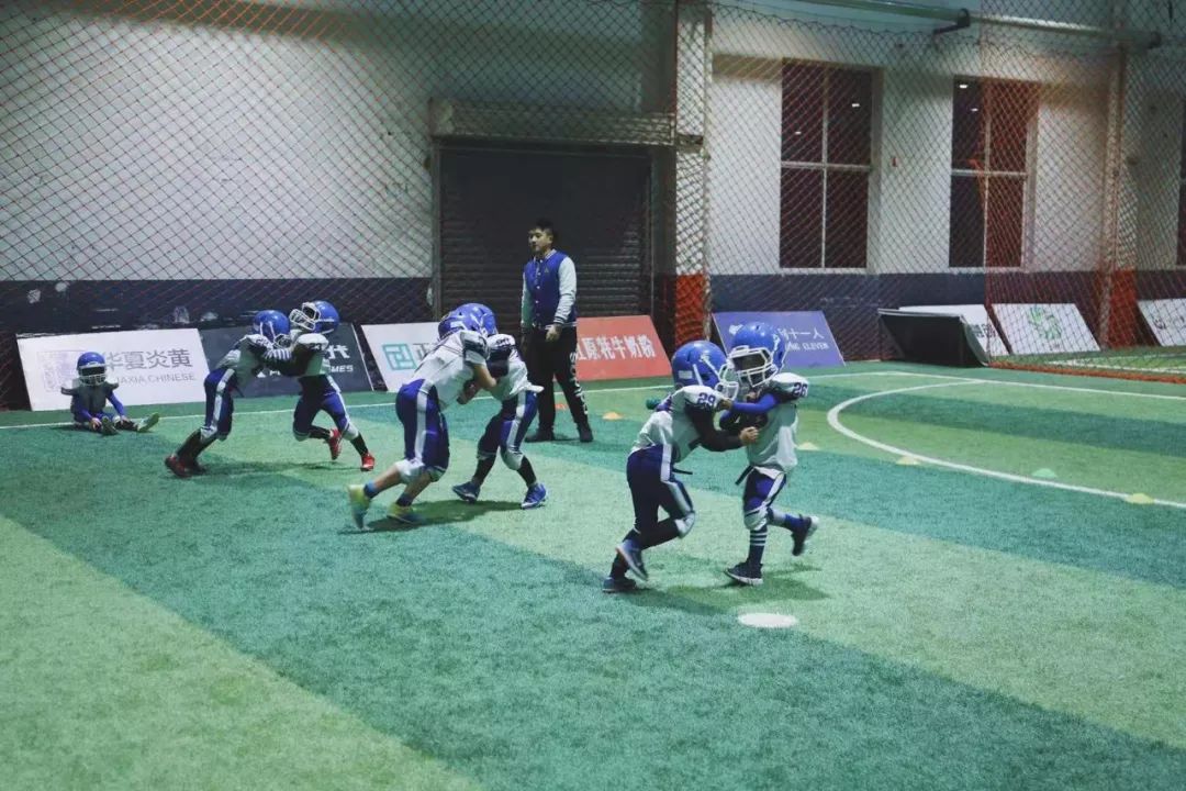 酷炫!圈粉成都娃的这些“贵族运动”到底“贵”在哪?