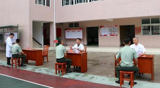 市二医院*党**群医家红色宣教团第二站—*警武**深圳支队