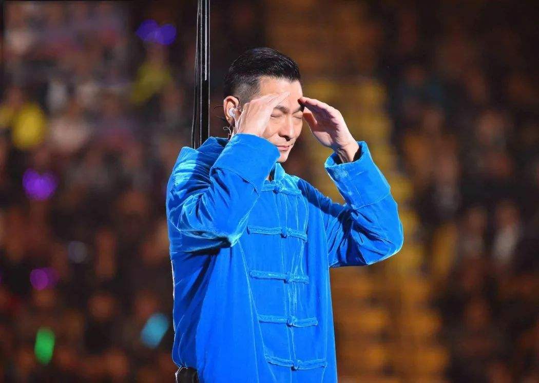 刘德华郑秀文孤男寡女歌曲,刘德华郑秀文演孤男寡女