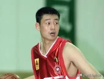 中国男篮薪资算低吗,中国男篮历史上第一个外援