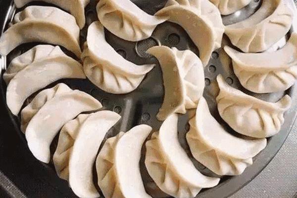 淀粉、生粉、面粉啥区别？上浆、勾芡、挂糊怎么用？用错毁一锅菜丨美食课堂