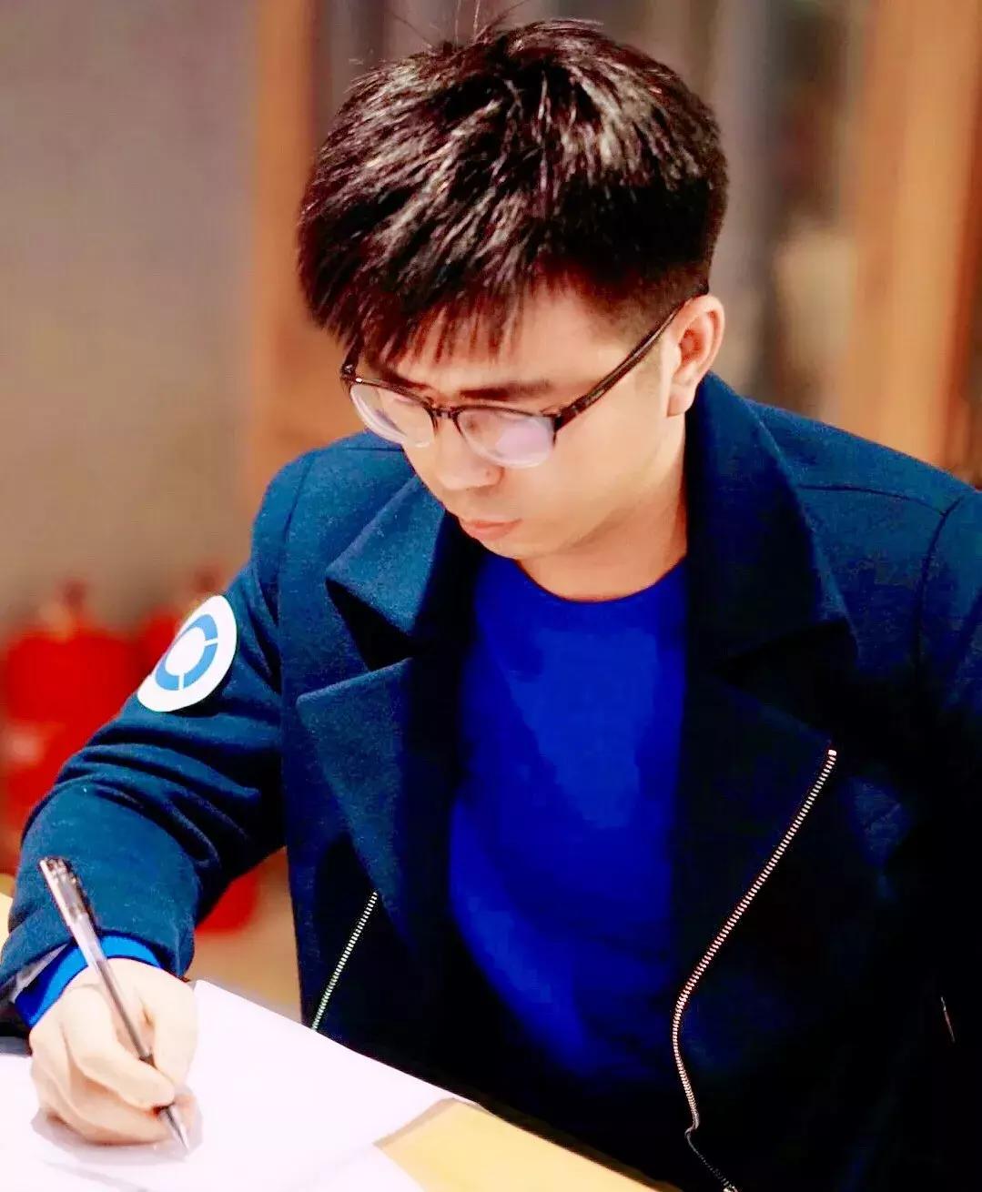 「真实故事」如何用一块钱拯救脱发少年？