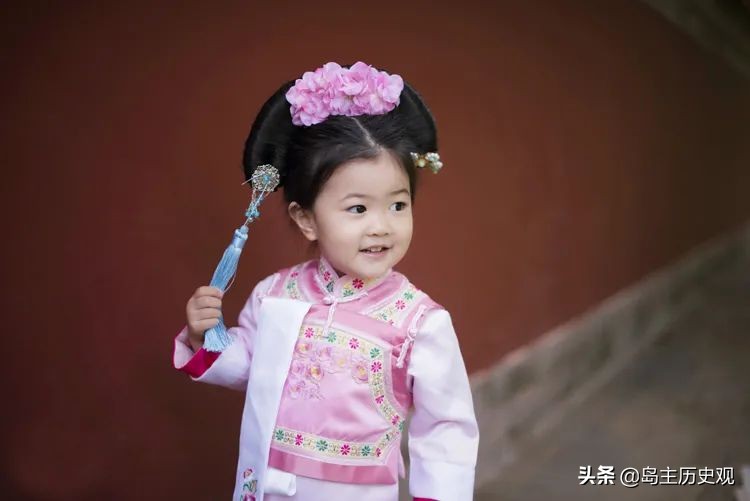 乾隆王朝公主与和珅,乾隆王朝中的十公主与和珅的关系