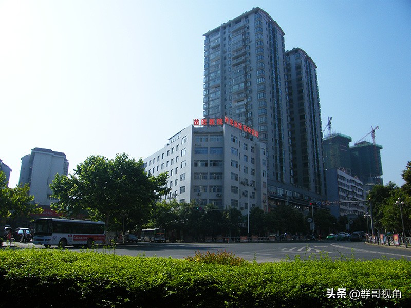 黔东南州人民医院,黔东南州医院有体外碎石吗