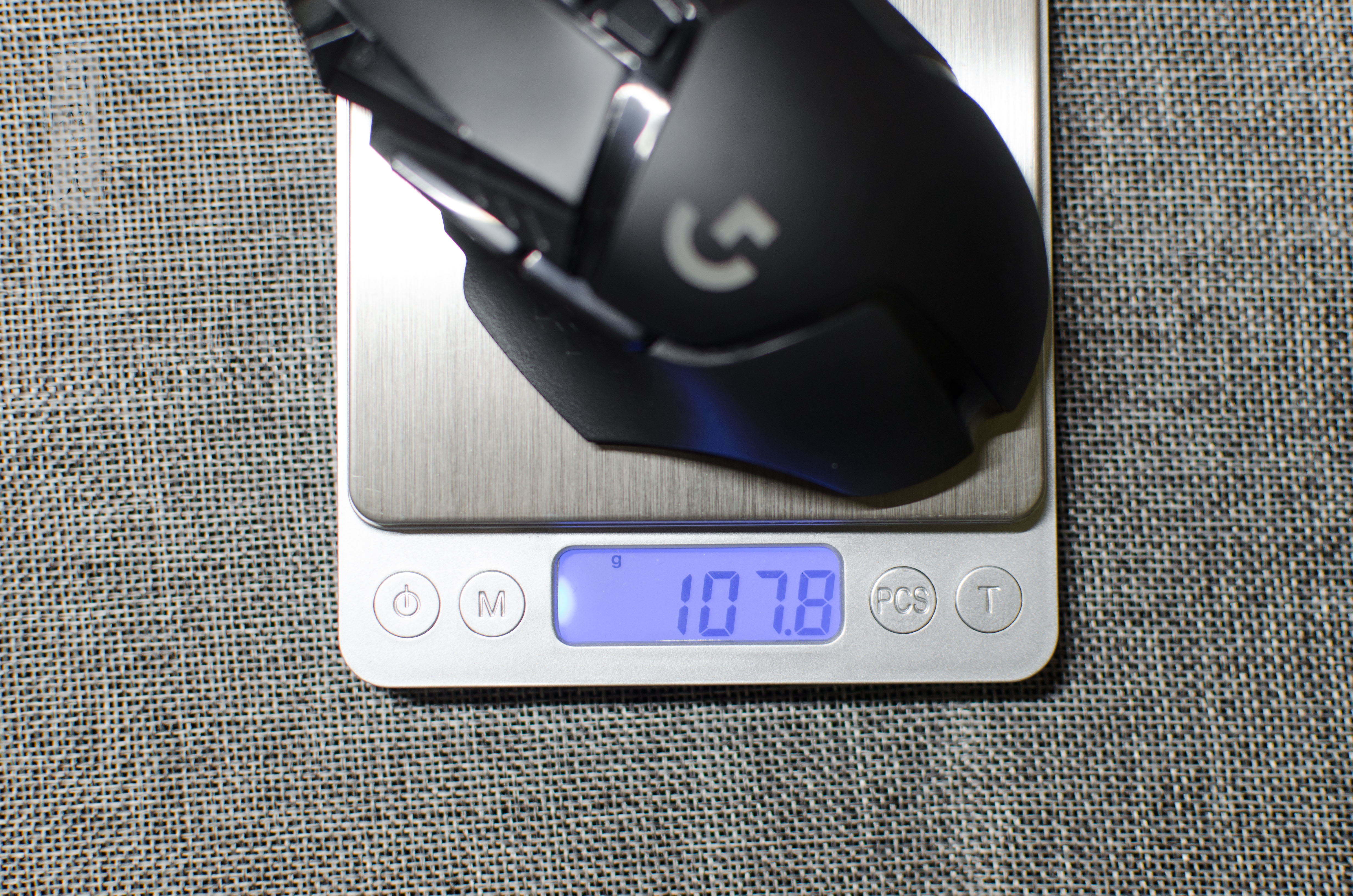 罗技g502lightspeedg502创世者双模式,罗技g502无线版怎样