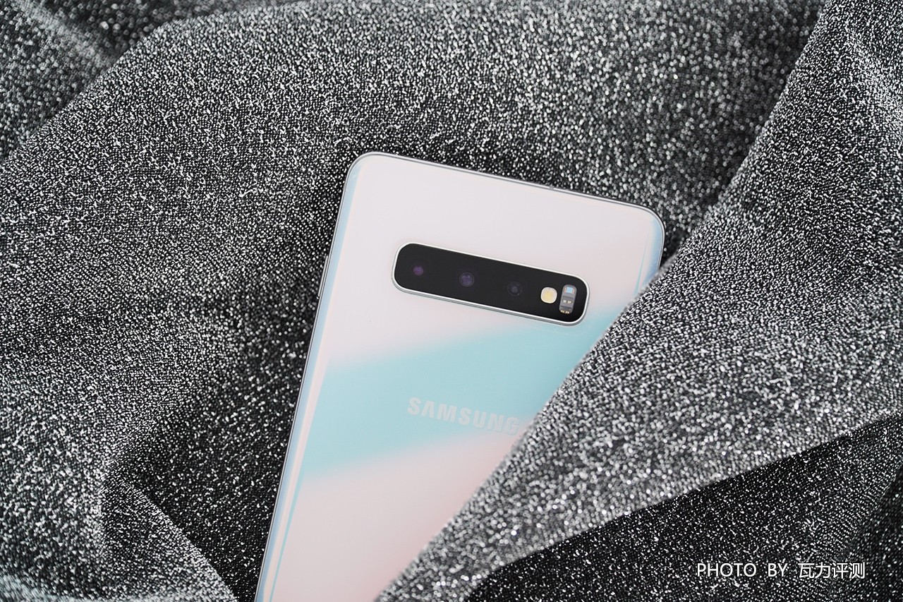 三星s10+港行价格,三星s10+港版与国行外观一样吗