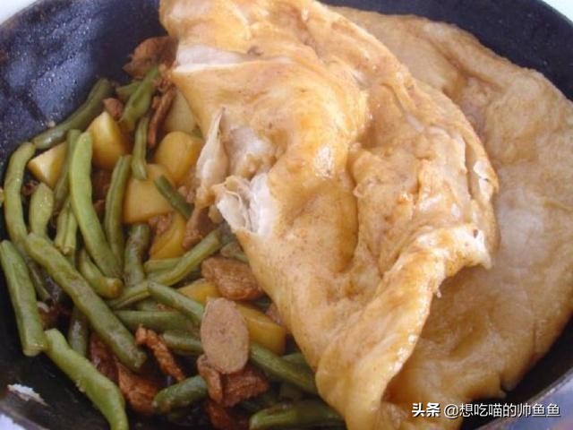 盘锦地摊美食攻略,盘锦美食探店大公鸡