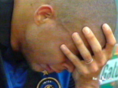 外星人罗纳尔多搞笑视频,外星人罗纳尔多钟摆过人