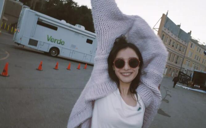 女星扮丑演戏,倪妮莫文蔚