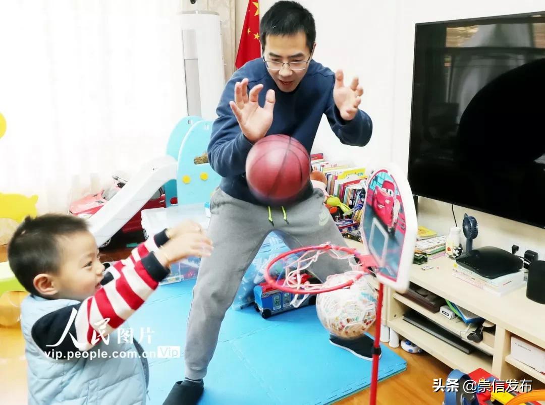 战疫泪目瞬间,战疫中的40个瞬间