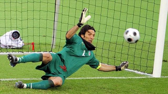 足球守门员教学指导思想,足球教学训练守门员射门