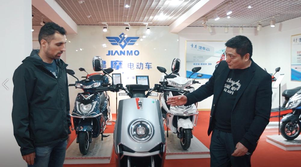 德国SNT公司首席电控师造访建摩重新定义高速电摩标准