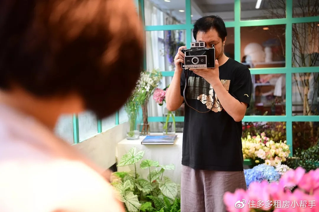 不管是出租屋还是自己存款买的小房住的舒心才是生活