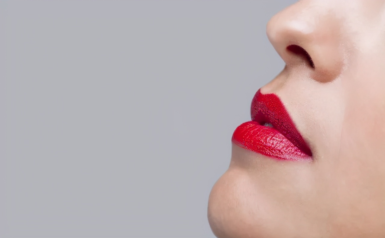 鼻子毛孔粗大有洞在家如何解决,鼻子粗糙毛孔大怎么办