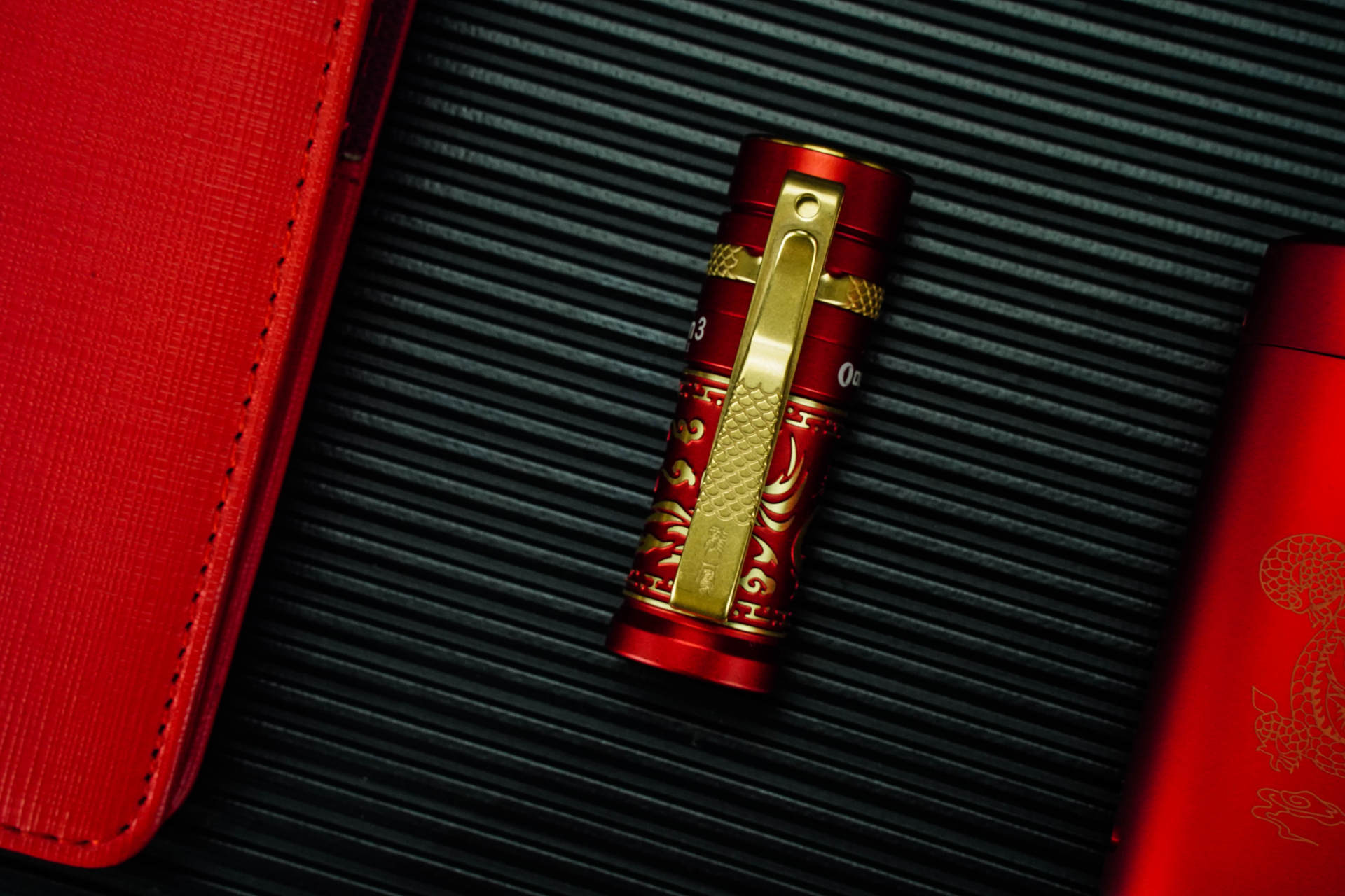 傲雷指挥家3手电银色款,傲雷指挥家手电测评