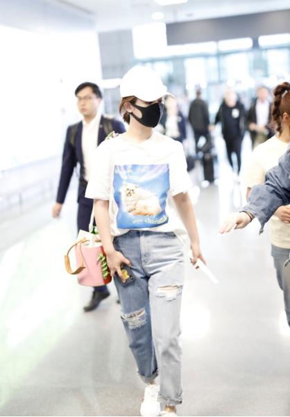 杨紫轻熟女装,杨紫轻熟风黄衣裙