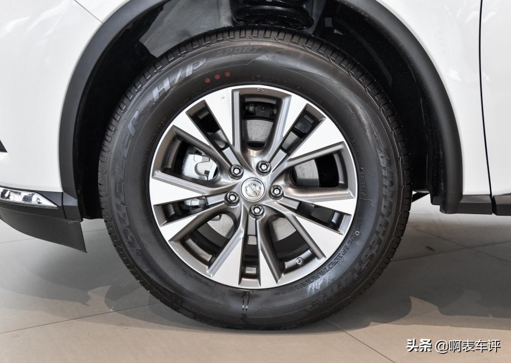 移动大沙发日产天籁2011,楼兰移动大沙发