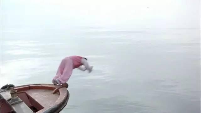 图解电影《弓》,从未见过如此独特的少女*处破**方式