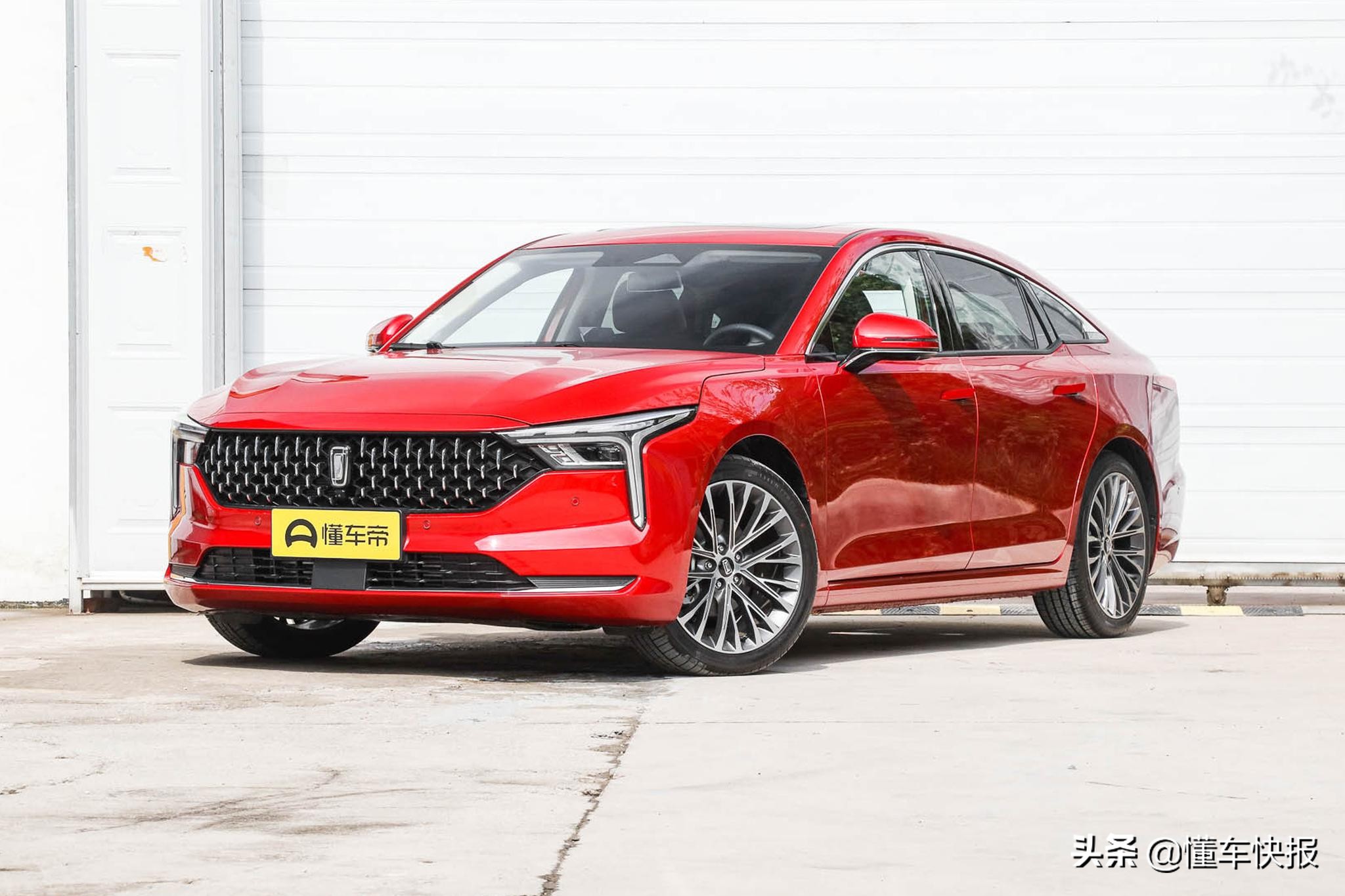 全新一代奔腾b70外观,全新一代奔腾b70实拍