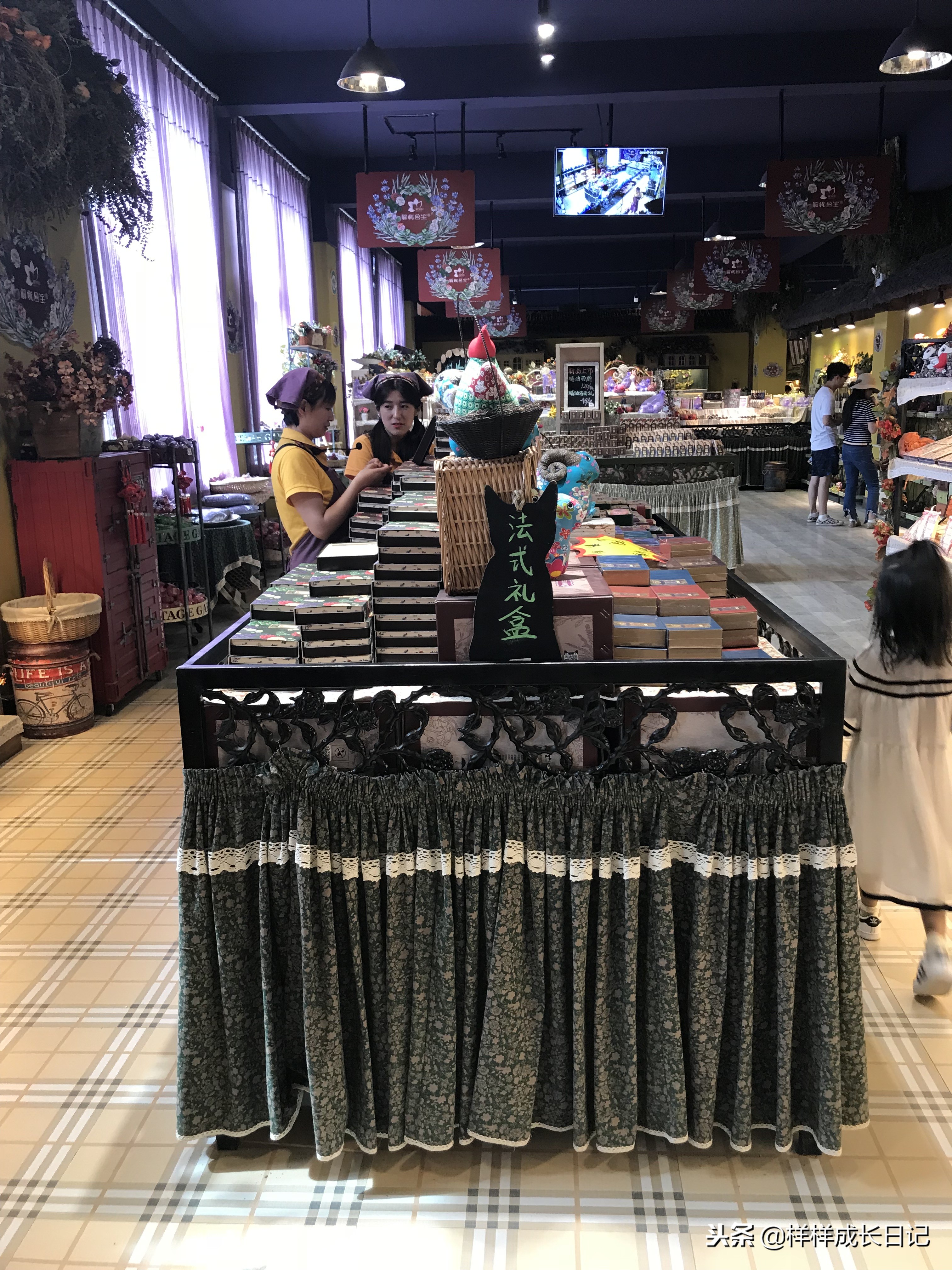 一家三口新疆伊犁旅游,自驾游霍尔果斯路线攻略