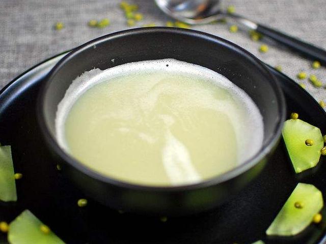 绿豆汤既要利尿又要去除寒性,中医如何煮绿豆汤解药物之毒