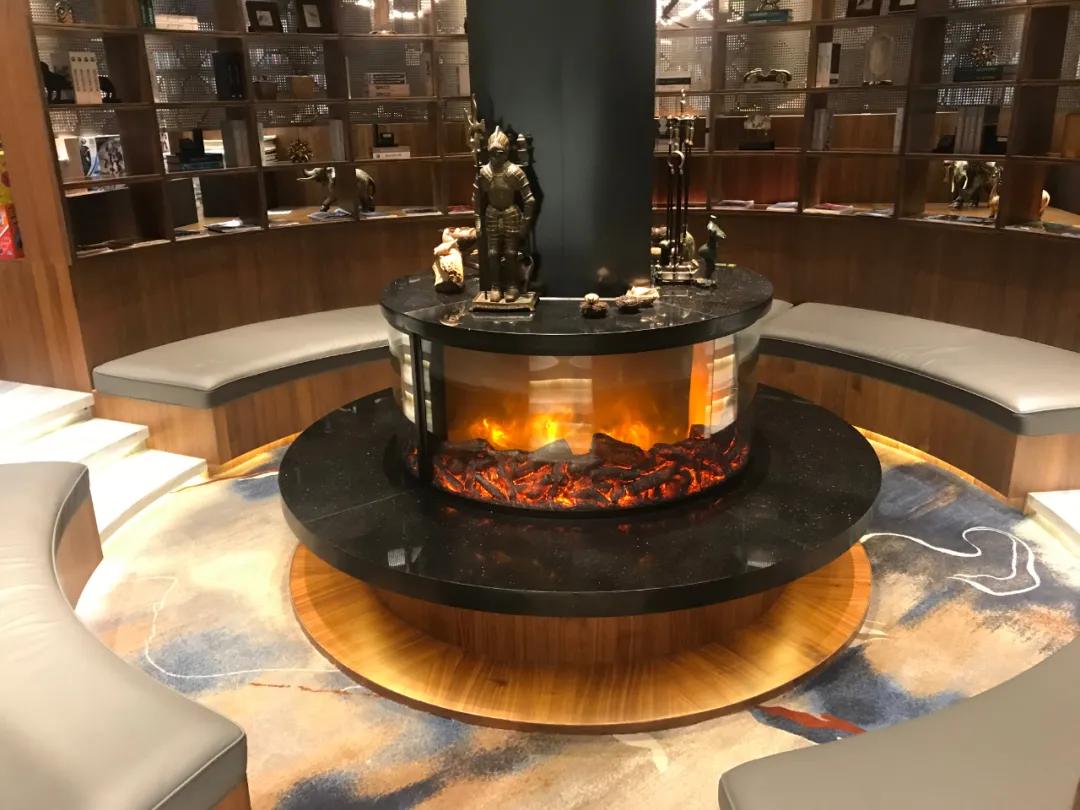 别卷了，东北澡堂都有图书馆和无限量麻辣烫了