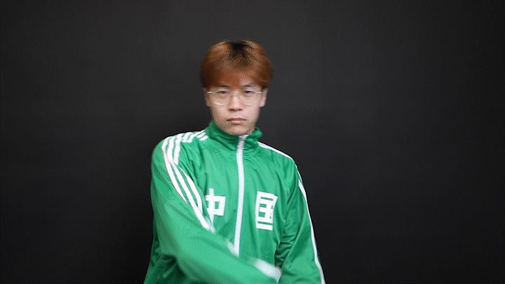 安踏和鸿星尔克跑鞋哪个穿上舒服,安踏跑鞋和鸿星尔克哪个好