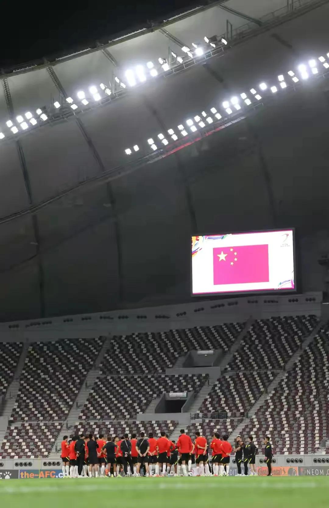 国足2002与巴西对攻,国足世界杯和巴西打对攻