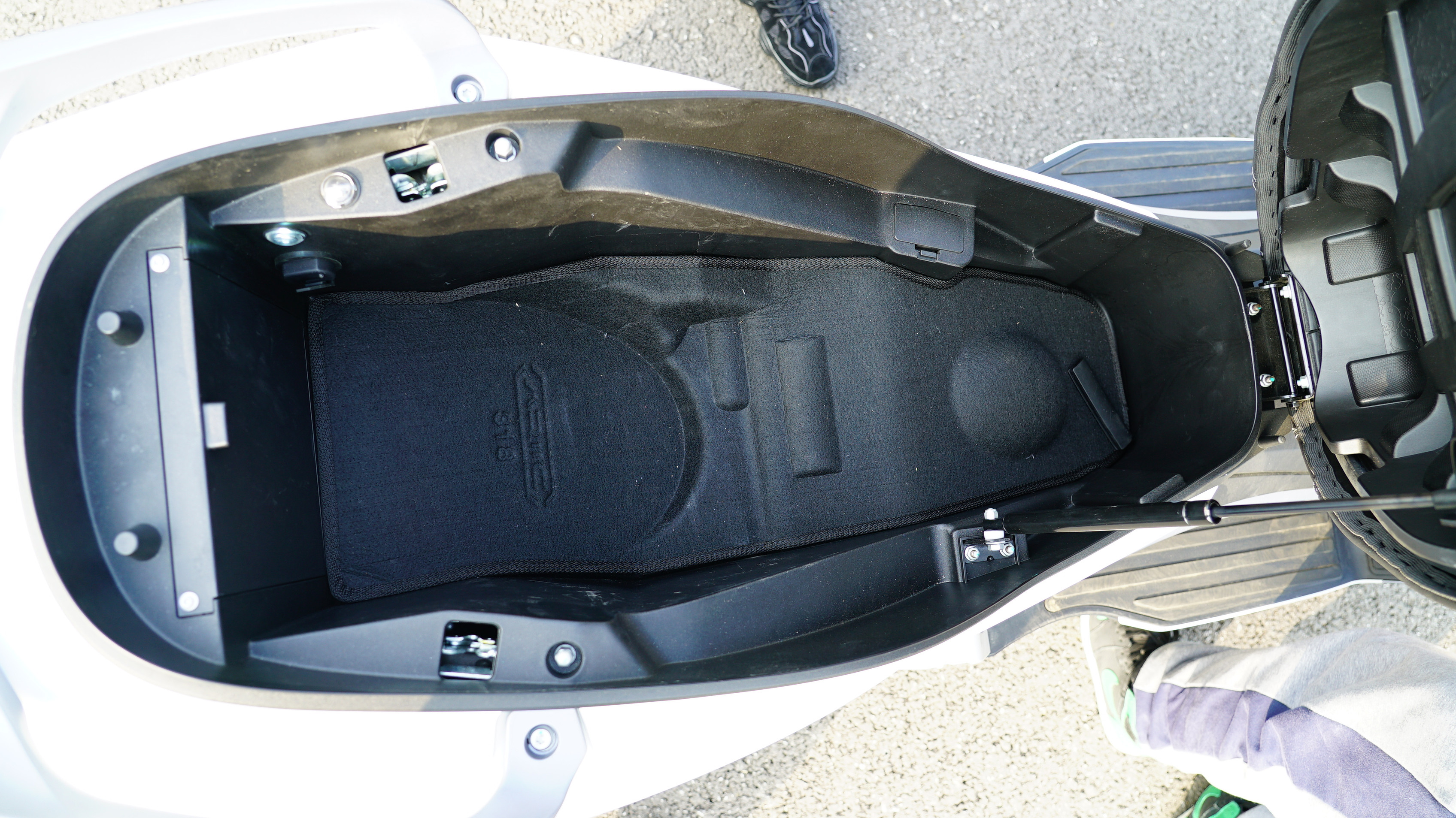 月薪1-2万买车,月薪1万二买什么车