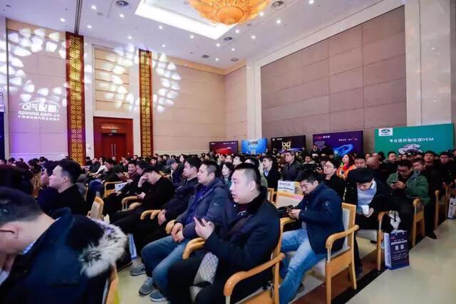 默默疯狂布局的背后，是中国汽车后市场的一场新革命