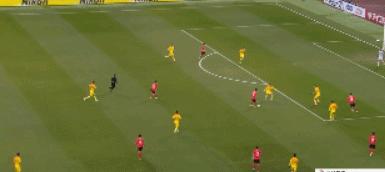 中国队0:1不敌卡塔尔,中国队0比2负于日本队