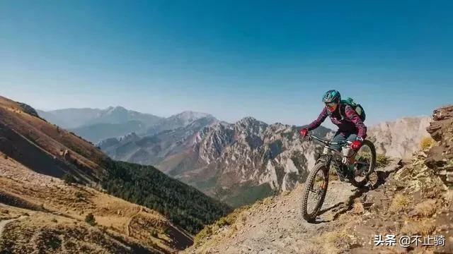 正确的花式摔车法，你掌握了几个？